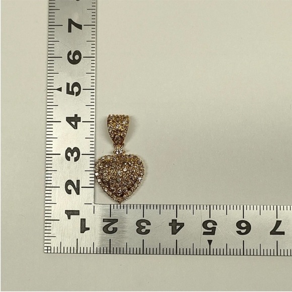 Absolutely Stunning 18k Diamond Necklace with 14K 18 inch chain - Picture 6 of 10